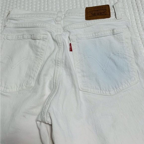 Levi Strauss and Company, wedgy, straight cropped ankle size 25 jeans - Picture 6 of 10